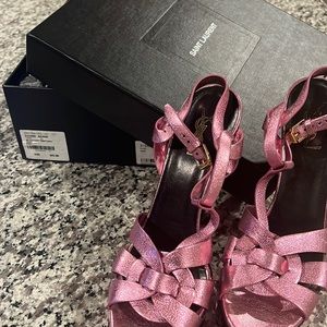 Legendary Tribute sandal! Metallic pink!